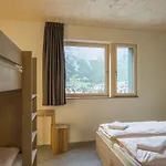 Wellnesshostel4000