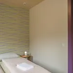 Wellnesshostel4000 호스텔 *
