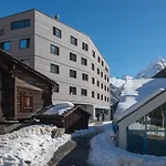 Wellnesshostel4000 Hostel