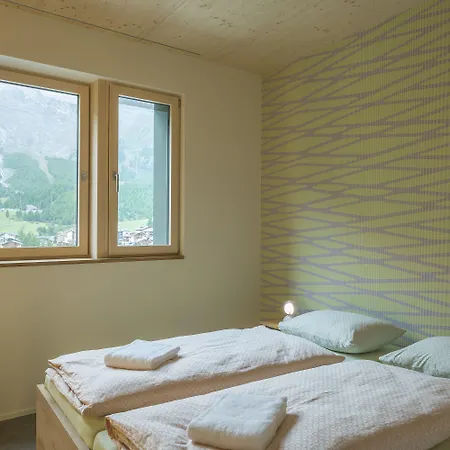 بيت شباب Wellnesshostel4000 Saas Fee