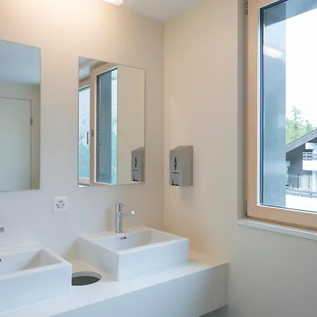 Wellnesshostel4000 Saas Fee