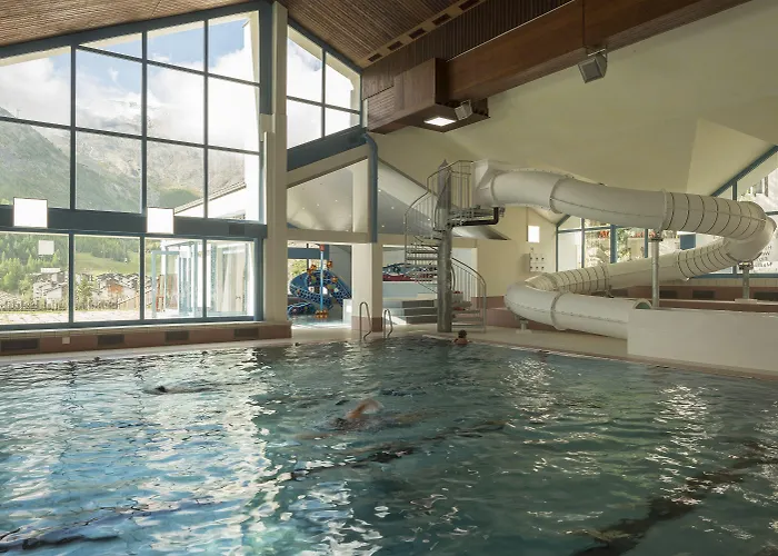 Хостел Wellnesshostel4000 *