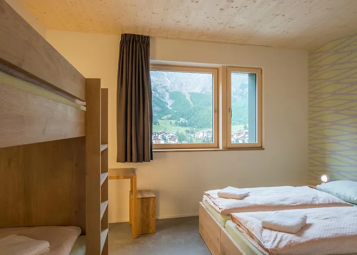 Wellnesshostel4000 *