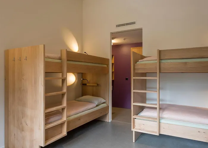 Wellnesshostel4000 サース フェー